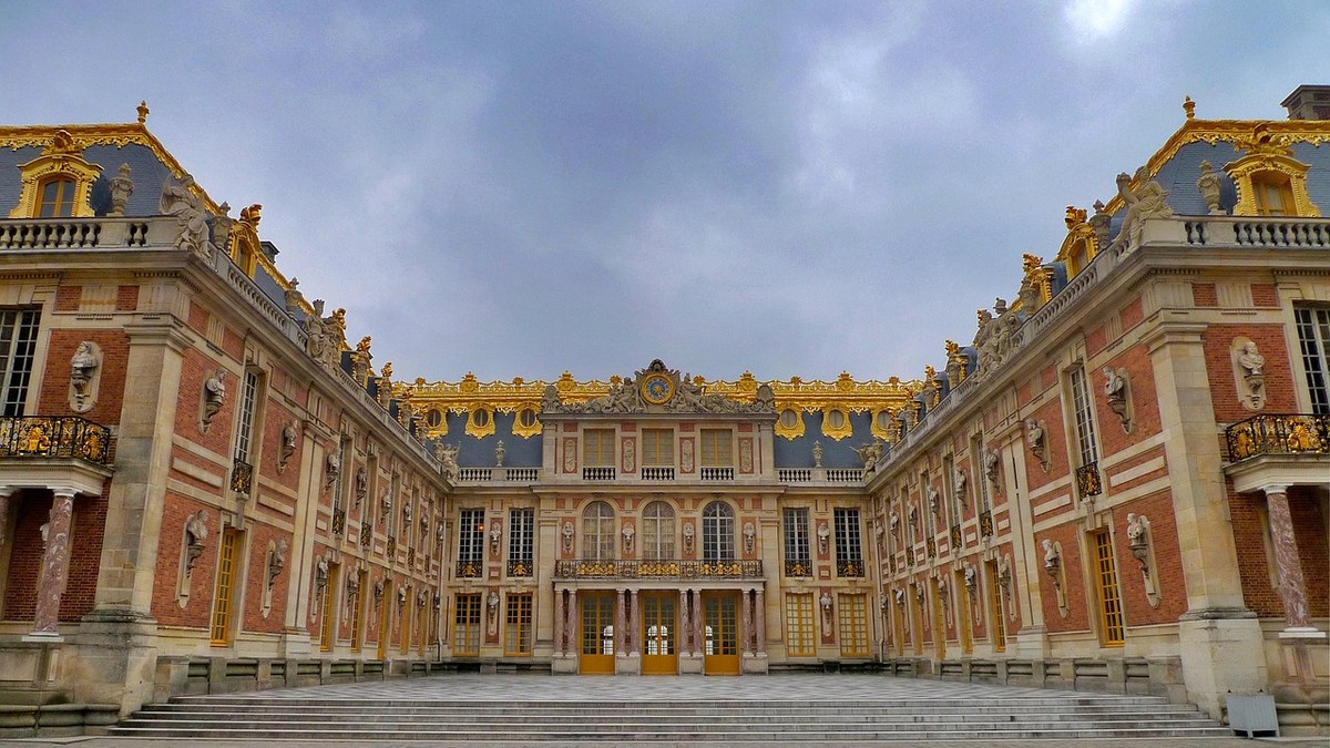 Versailles